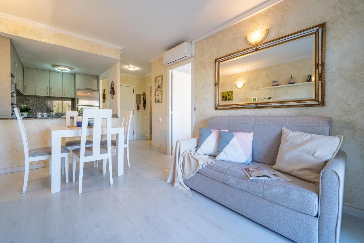 Royal Apartments סאלו מראה חיצוני תמונה