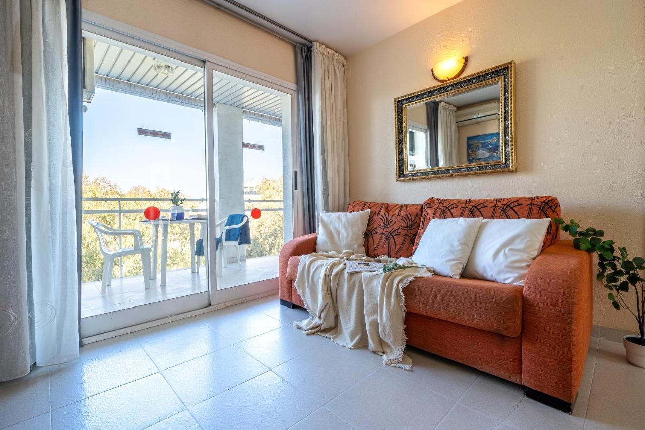 Royal Apartments סאלו מראה חיצוני תמונה